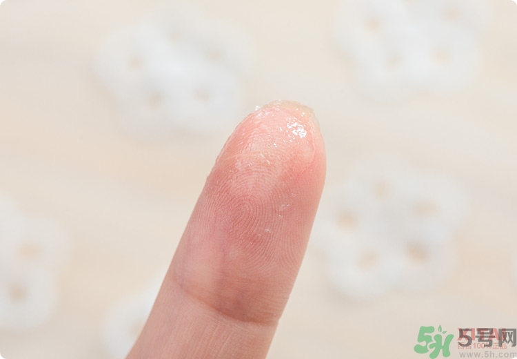 Blistex碧唇小藍罐好用嗎？怎么用？