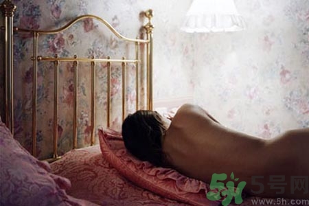 哪些女性不宜裸睡？女人裸睡的七大好處