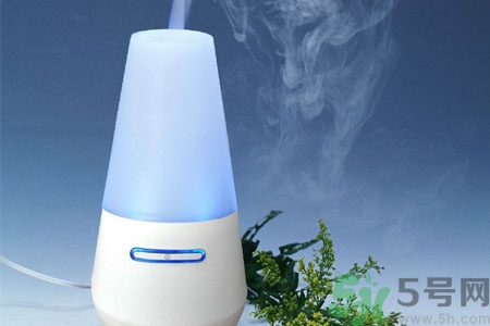加濕器里可以加精油嗎？加濕器里可以加醋嗎？