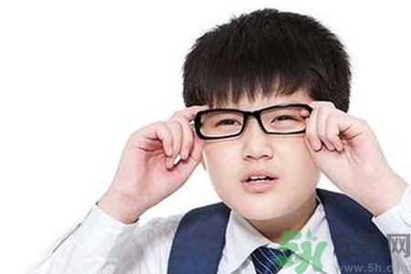 眼睛散光能治好嗎？眼睛散光的癥狀