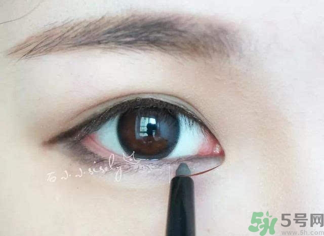 iu李智恩桃花妝怎么化？iu李智恩桃花妝怎么打造？