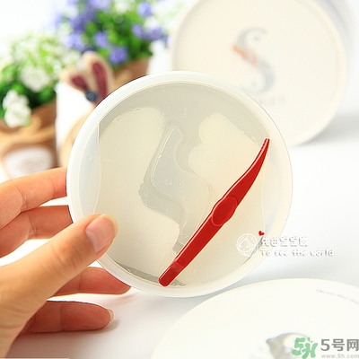 spa蛇毒眼膜使用方法 蛇毒眼膜敷完要洗掉嗎？