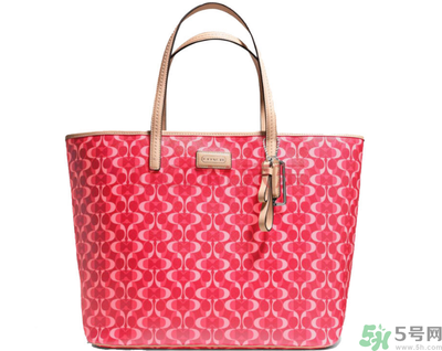 coach和gucci哪個(gè)好？coach和gucci哪個(gè)好看？