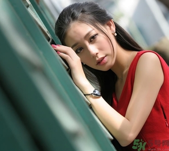 女性頭暈?zāi)垦Ｔ趺椿厥拢颗灶^暈?zāi)垦Ｔ趺崔k？