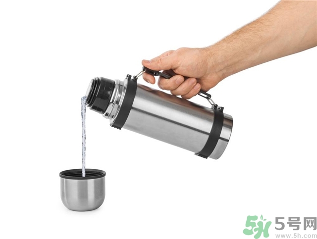 喝溫開(kāi)水可以減肥嗎？喝溫開(kāi)水有什么好處？