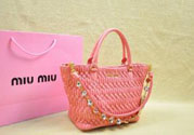 miumiu是哪個國家的牌子？miumiu是prada旗下的嗎？