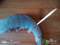 活蝦怎么處理干凈蝦線？活蝦怎么去蝦線？