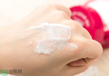資生堂護手霜怎么樣？資生堂護手霜100g紅罐好用嗎？