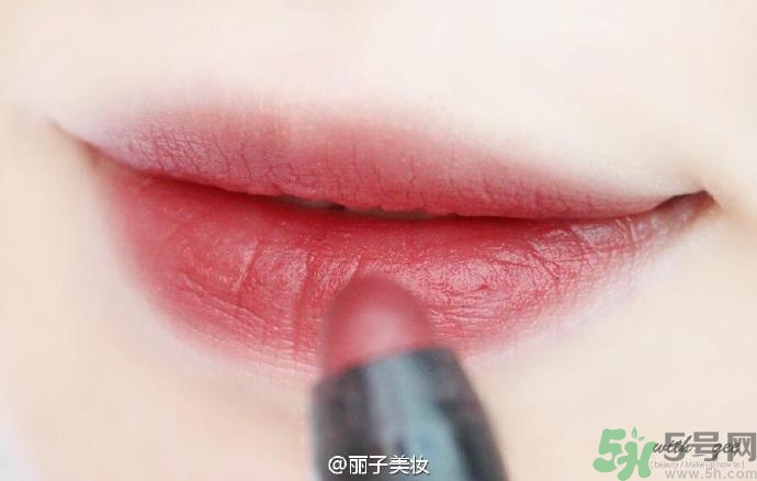 韓孝珠妝怎么化？韓孝珠韓式清新裸妝怎么化？