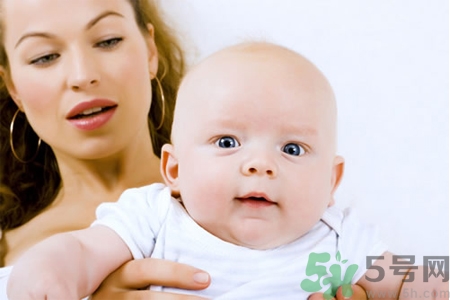 母乳不足的原因是什么？母乳不足怎么辦？