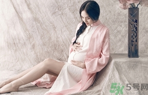 懷孕一個(gè)月胃不舒服怎么辦？懷孕一個(gè)月胃不舒服吃什么？