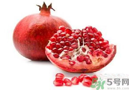 吃石榴手變黑是怎么回事？吃石榴手變黑怎么洗掉？