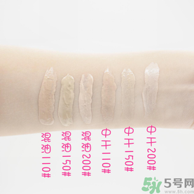 revlon露華濃粉底液怎么樣？露華濃粉底液色號選擇與試色