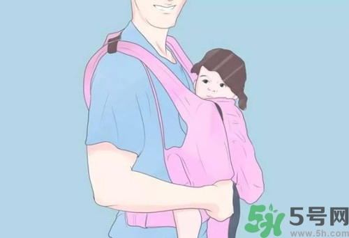 嬰兒怎么抱？嬰兒怎么抱著喂奶？