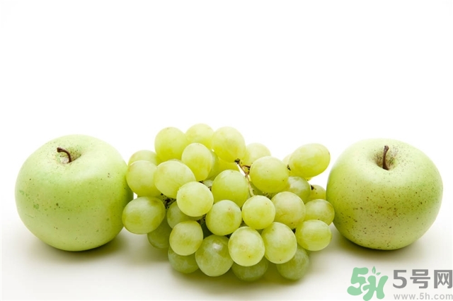 葡萄和蘋果可以一起吃嗎？葡萄和蘋果可以一起榨汁嗎？