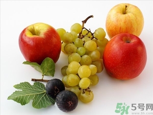 葡萄和蘋果可以一起吃嗎？葡萄和蘋果可以一起榨汁嗎？