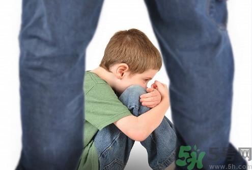 打罵孩子是犯罪行為嗎？打罵孩子對(duì)孩子的影響
