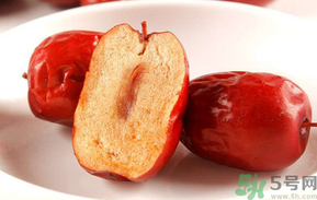灰棗和紅棗哪種營(yíng)養(yǎng)高？灰棗和紅棗的區(qū)別