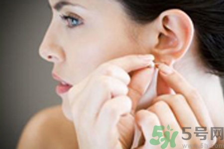 過(guò)敏體質(zhì)能打耳洞嗎？疤痕體質(zhì)可以穿耳洞嗎？