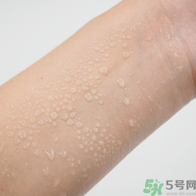 露娜luna氣墊粉底好不好用？luna氣墊bb好用嗎？