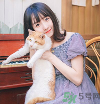 皮膚不白的人染什么顏色的頭發(fā)？頭發(fā)顏色怎么選擇？