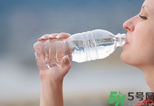 皮膚不白是什么原因？皮膚不白怎么辦
