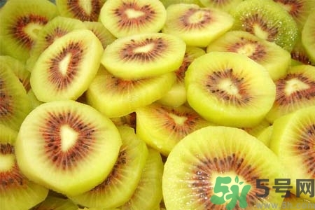 獼猴桃紅心黃心綠心哪個(gè)最好？黃心獼猴桃和紅心獼猴桃的區(qū)別