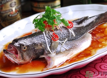 鱸魚蒸多長(zhǎng)時(shí)間？鱸魚怎么蒸？