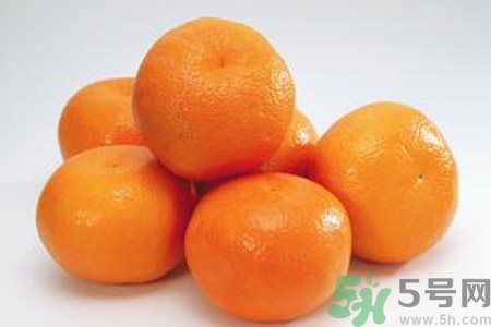 咳嗽可以吃橘子嗎？寶寶咳嗽可以吃橘子嗎？