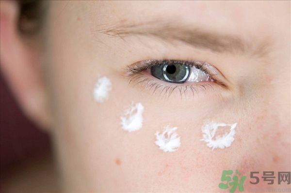 天生腫眼泡怎么消除？天生腫眼泡怎么辦？