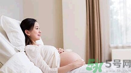 臨產(chǎn)有什么預(yù)兆？臨產(chǎn)怎么樣緩解疼痛？