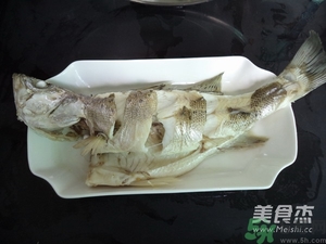 鱸魚蒸多長(zhǎng)時(shí)間？鱸魚怎么蒸？