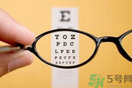 眼睛視力模糊是怎么回事？眼睛視力模糊是怎么辦？