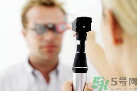 眼睛視力模糊是怎么回事？眼睛視力模糊是怎么辦？