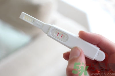 受孕成功后有什么癥狀？早孕試紙一深一淺是懷孕了嗎？