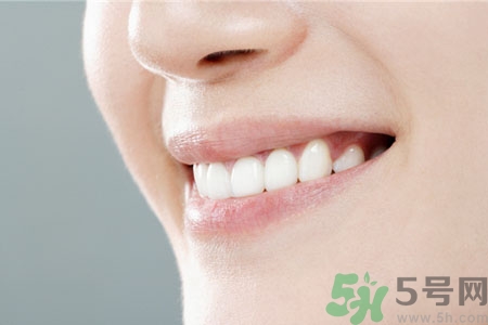 懷孕口腔潰瘍?cè)趺椿厥?？懷孕口腔潰瘍?cè)趺崔k？
