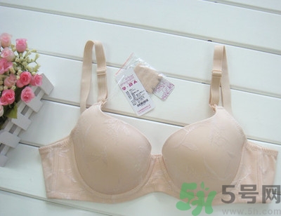 哺乳文胸帶鋼圈的好還是不帶好？哺乳內(nèi)衣怎么洗