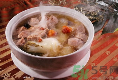 入秋喝什么湯最好？秋季養(yǎng)生湯有哪些？