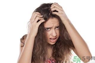 掉頭發(fā)用白醋洗頭好嗎？掉頭發(fā)用醋洗好嗎？