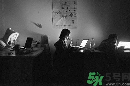 熬夜對青少年有什么影響？熬夜對青少年的危害是什么？