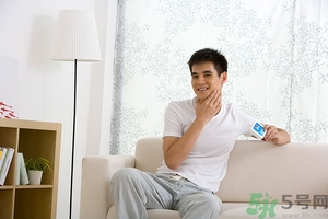 皮膚差的男生怎么洗臉？皮膚差的男生晨起不能用清水洗臉