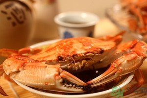 大閘蟹放冰箱死了還能吃嗎？大閘蟹放冰箱冰凍死了還能吃嗎？