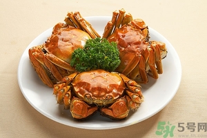 大閘蟹放冰箱死了還能吃嗎？大閘蟹放冰箱冰凍死了還能吃嗎？