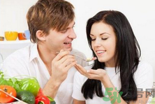 懷孕初期應(yīng)注意什么？懷孕初期吃什么好？