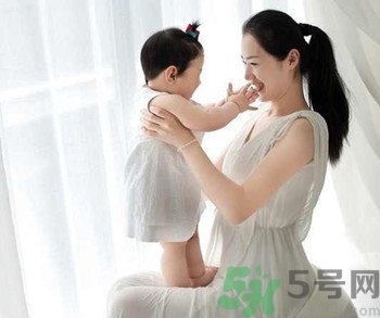 吸乳器怎么用？吸乳器手動好還是電動好？