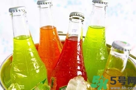 喝無(wú)糖飲料可以減肥嗎？喝無(wú)糖飲料會(huì)變胖嗎？
