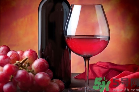 葡萄酒什么時(shí)候喝最好？一天什么時(shí)間喝葡萄酒最好？