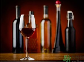 葡萄酒不能和什么一起吃？葡萄酒和什么食物相克？