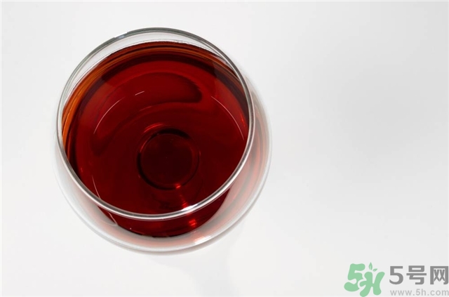 葡萄酒不能和什么一起吃？葡萄酒和什么食物相克？