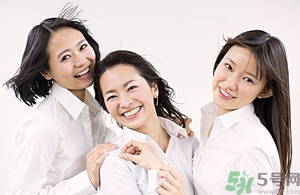 頭發(fā)枯黃稀少怎么辦？頭發(fā)又黃又少怎么辦？